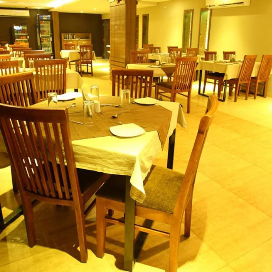 Hotel Monarch Kozhikode Exterior photo