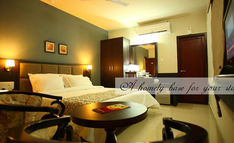Hotel Monarch Kozhikode Exterior photo